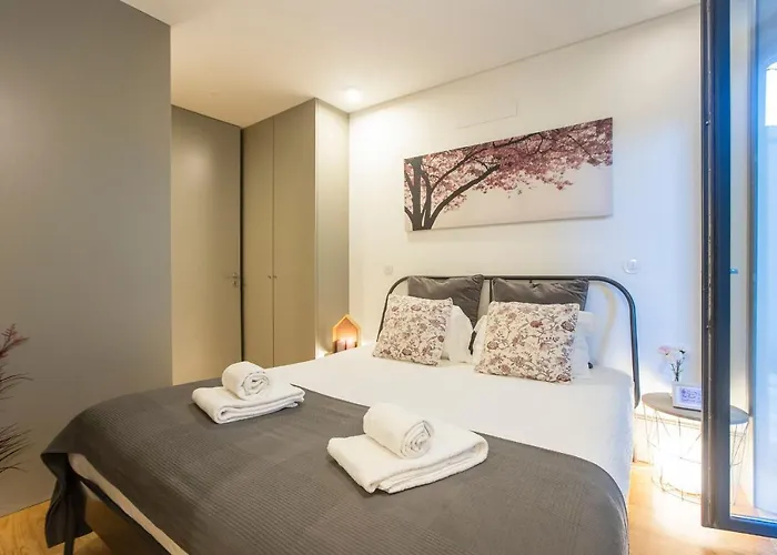 Downtown W/ Ac & Patio By Lovelystay Porto