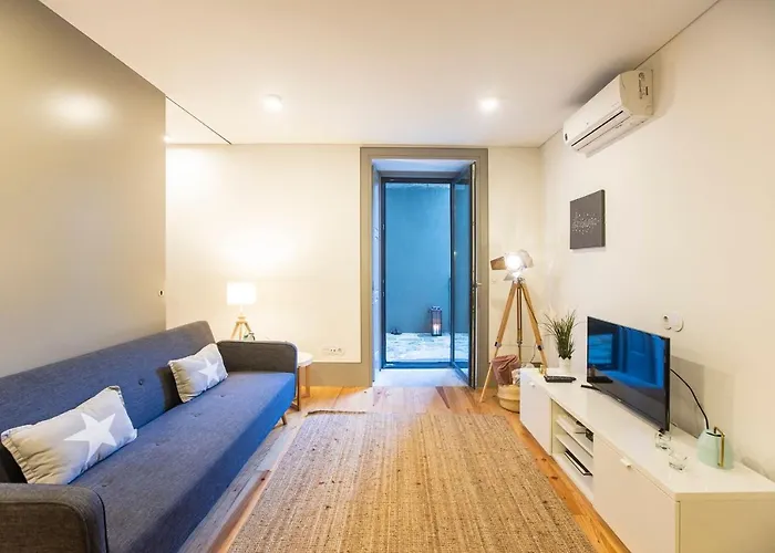 Downtown W/ Ac & Patio By Lovelystay Apartman *