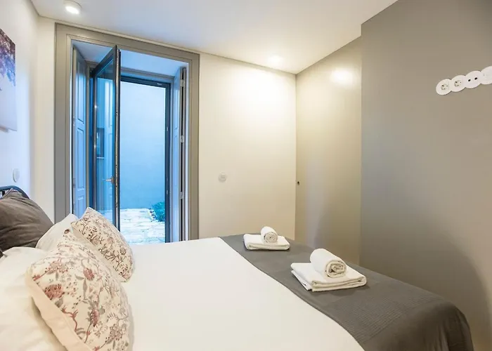 Downtown W/ Ac & Patio By Lovelystay Daire *