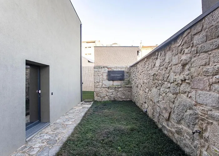 Downtown W/ Ac & Patio By Lovelystay Porto