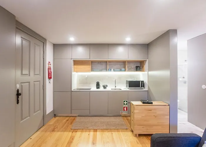 Downtown W/ Ac & Patio By Lovelystay Apartman